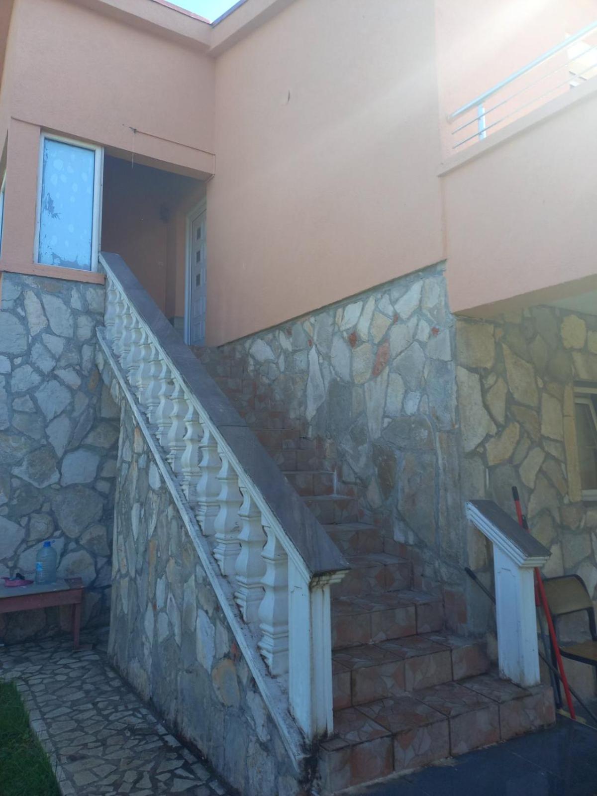 Traveler'S Rest - Near Podgorica Airport Pansiyon Mitrovici  Dış mekan fotoğraf
