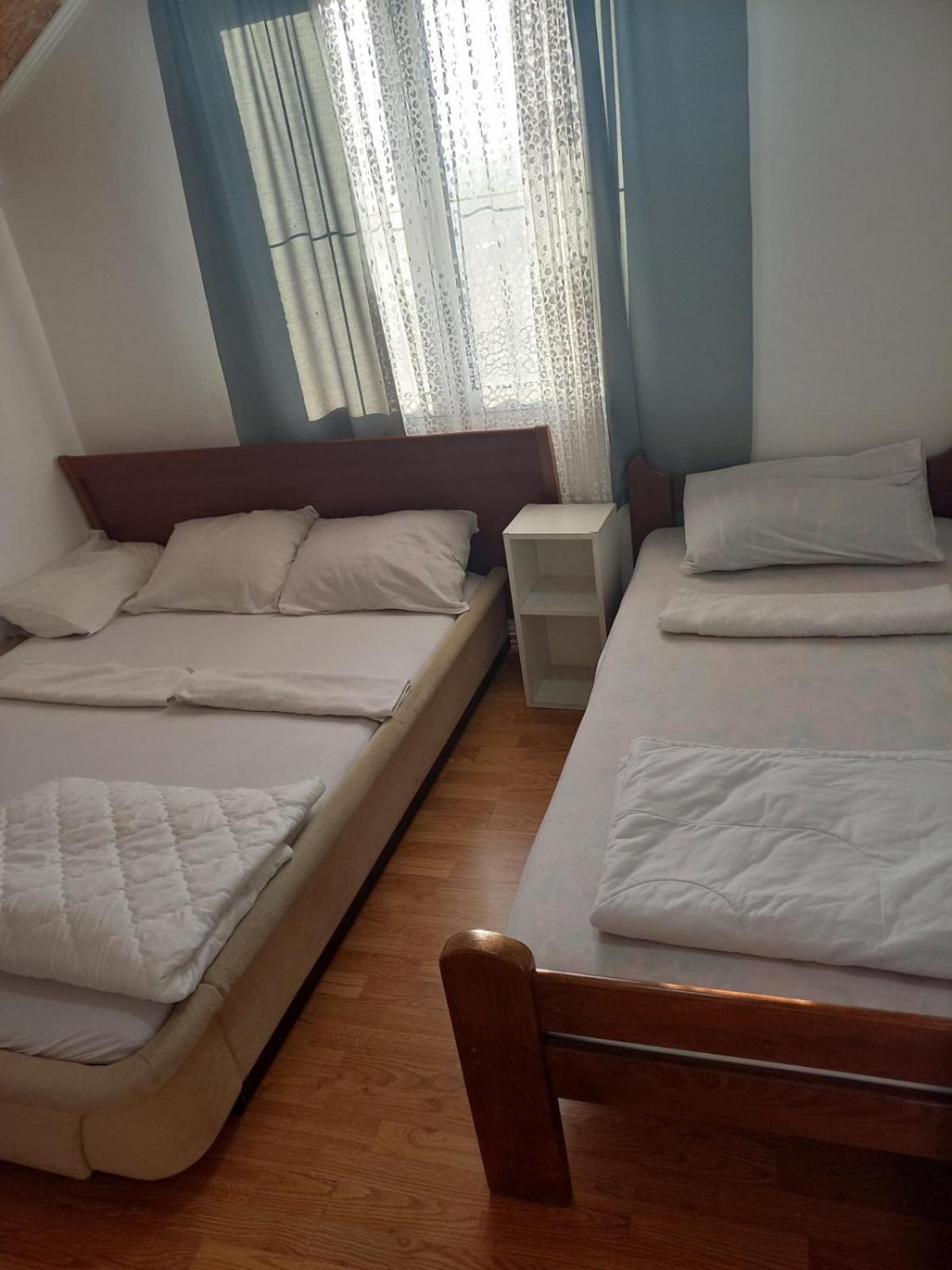 Traveler'S Rest - Near Podgorica Airport Pansiyon Mitrovici  Dış mekan fotoğraf